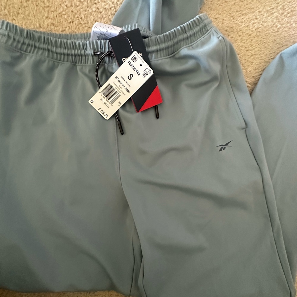 Reebok Lightweight joggers